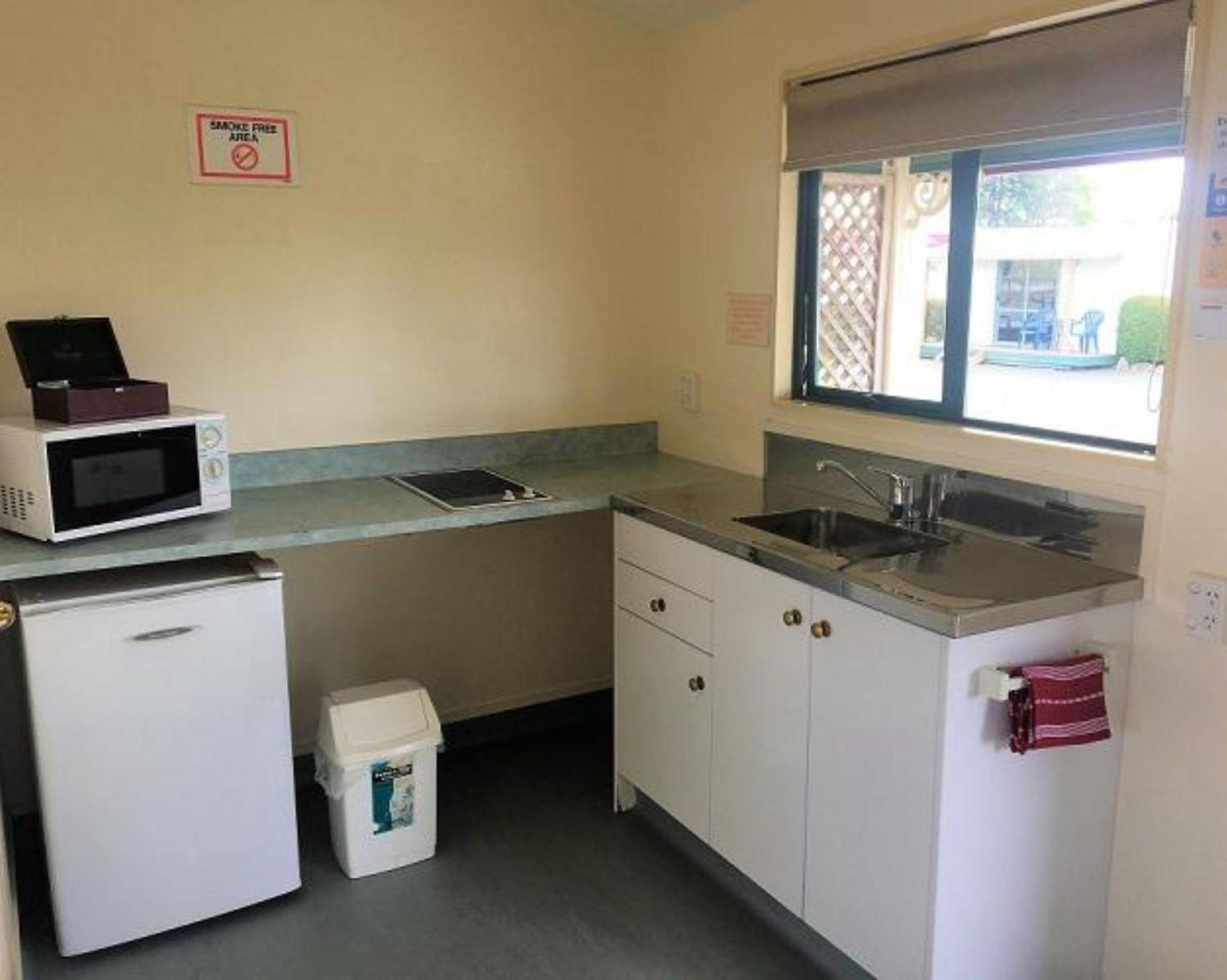 Otorohanga Kiwi Holiday Park Δωμάτιο φωτογραφία